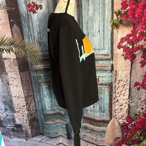 Logic No Pressure Long Sleeve Tour Concert Sweatshirt, size small, GUC - Picture 4 of 9